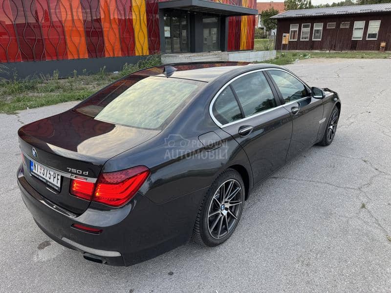 BMW 750 3.0 XD M Paket