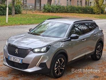 Peugeot 2008 1.2 100 ALLURE