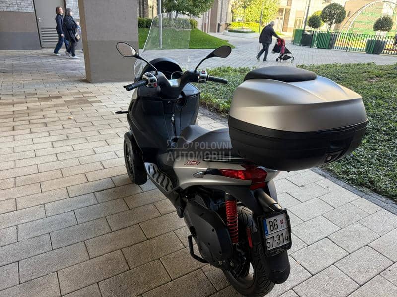 Piaggio MP3
