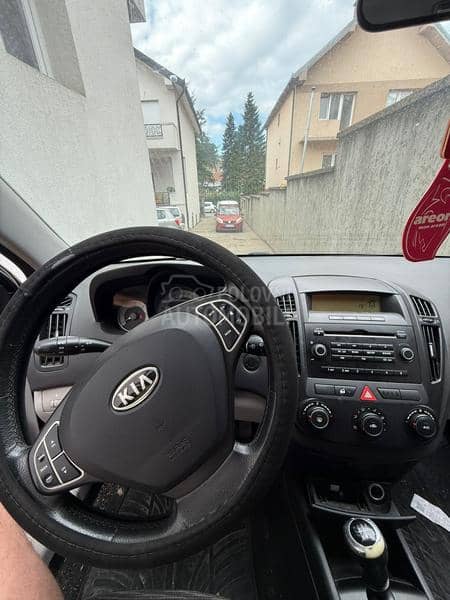Kia pro_cee`d 1.6 crdi
