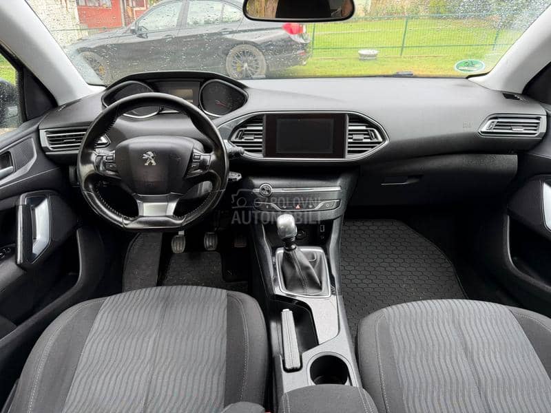 Peugeot 308  Peugeot 308