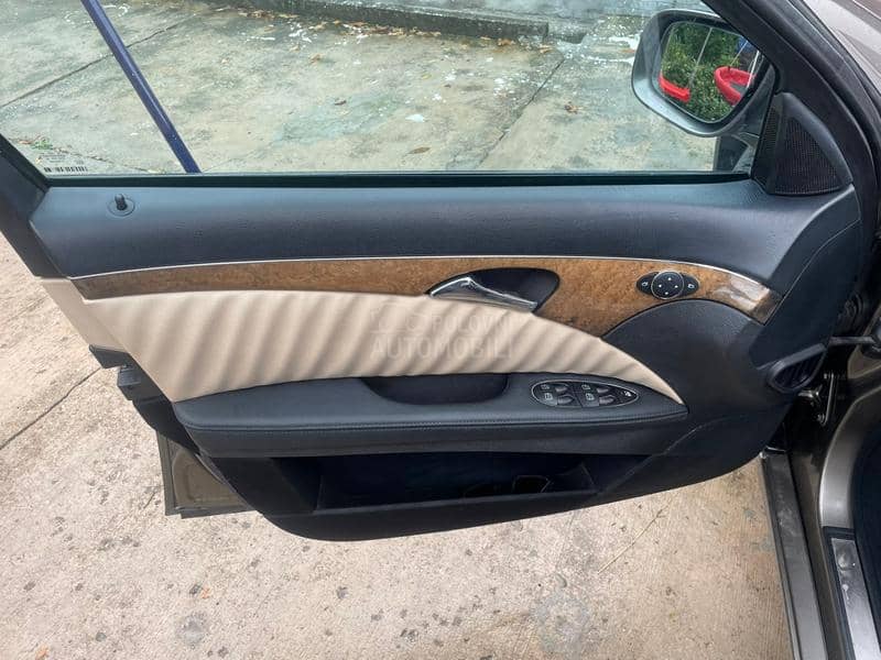 Mercedes Benz E 220 avantgarde air matic