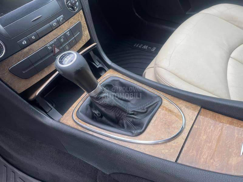 Mercedes Benz E 220 avantgarde air matic