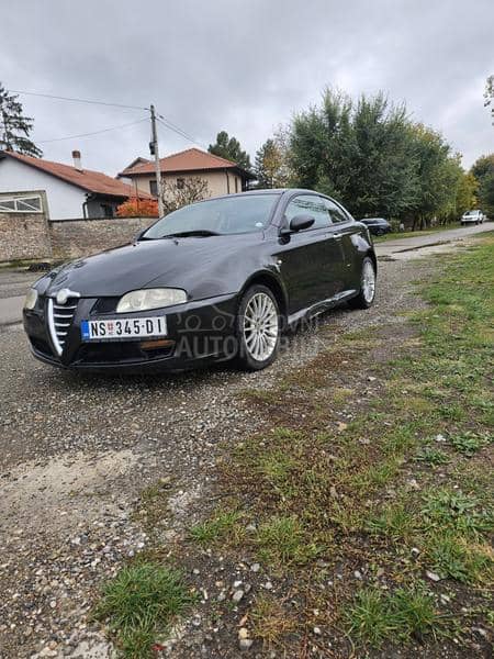 Alfa Romeo GT 