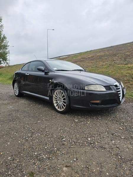 Alfa Romeo GT 