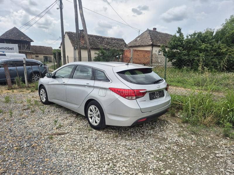 Hyundai i40  Hyundai i40