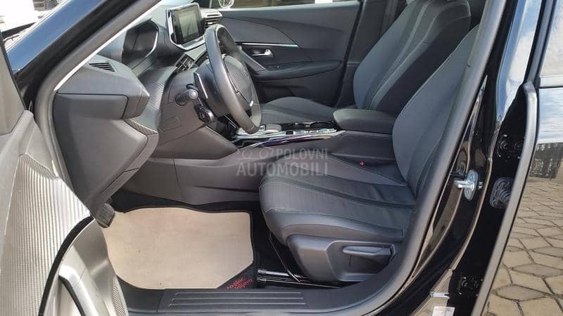 Peugeot 2008 RESTY/AUT/ALLURE/T0P