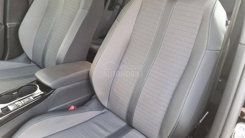 Peugeot 2008 RESTY/AUT/ALLURE/T0P