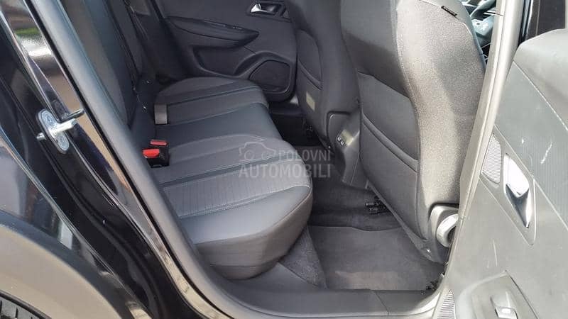 Peugeot 2008 RESTY/AUT/ALLURE/T0P