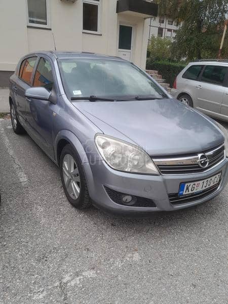 Opel Astra H 