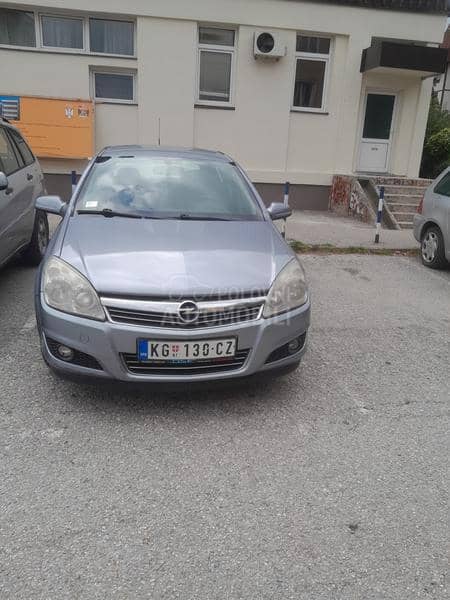Opel Astra H 