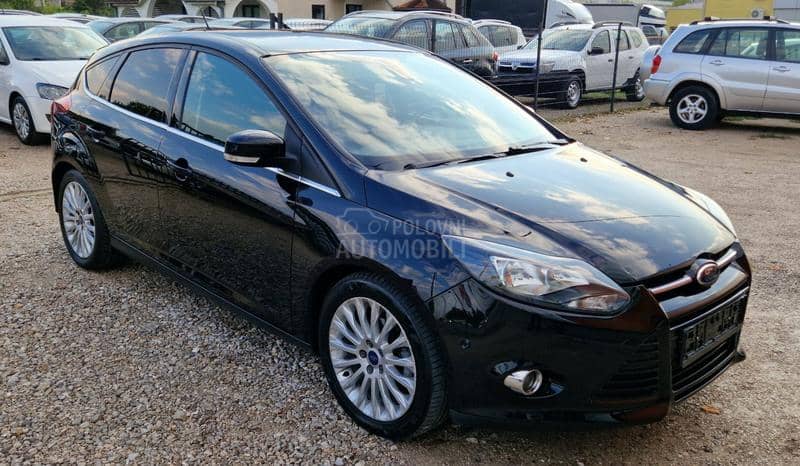 Ford Focus TITANIUM PLUS