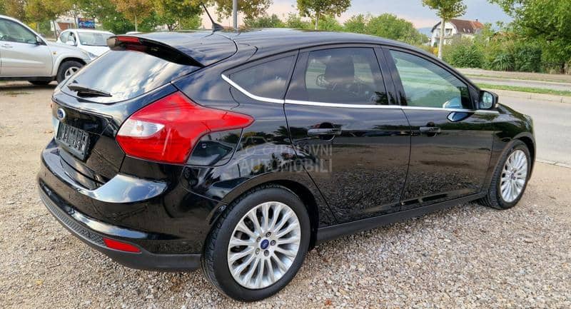 Ford Focus TITANIUM PLUS