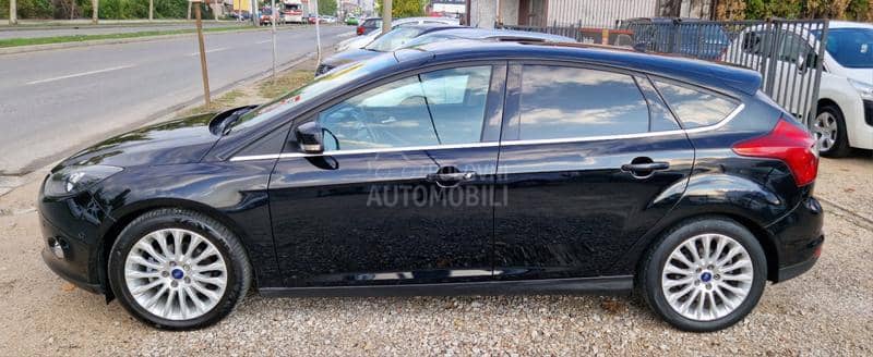 Ford Focus TITANIUM PLUS