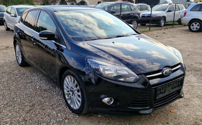 Ford Focus TITANIUM PLUS