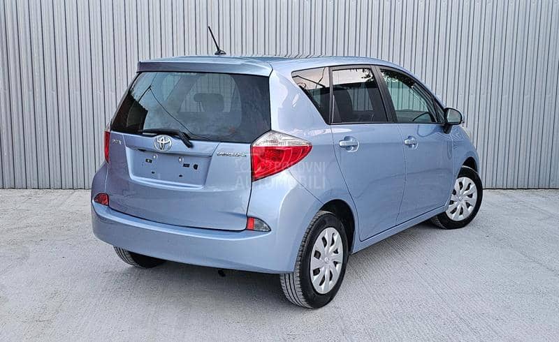 Toyota Verso-S 1.33 VVT-i PAN0RAMA Toyota Verso-S 1.33 VVT-i PAN0RAMA