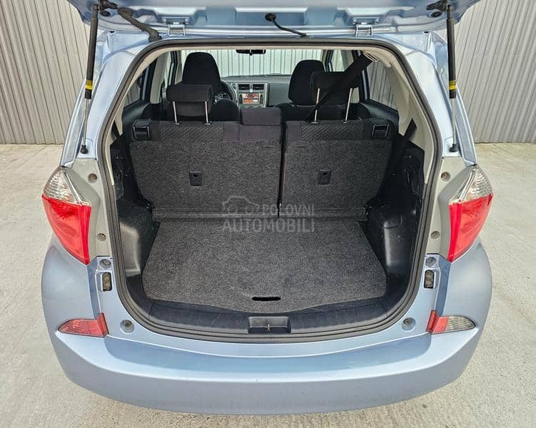 Toyota Verso-S 1.33 VVT-i PAN0RAMA Toyota Verso-S 1.33 VVT-i PAN0RAMA
