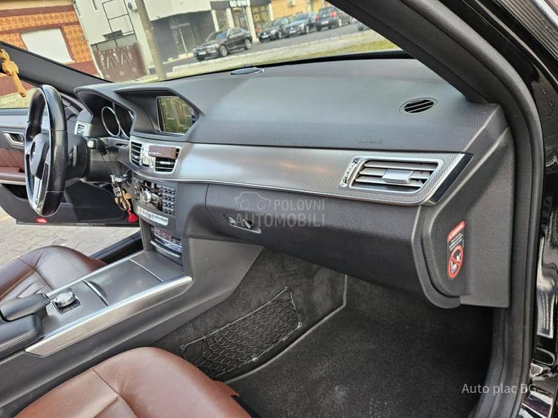 Mercedes Benz E 350 4 MATIC AMG