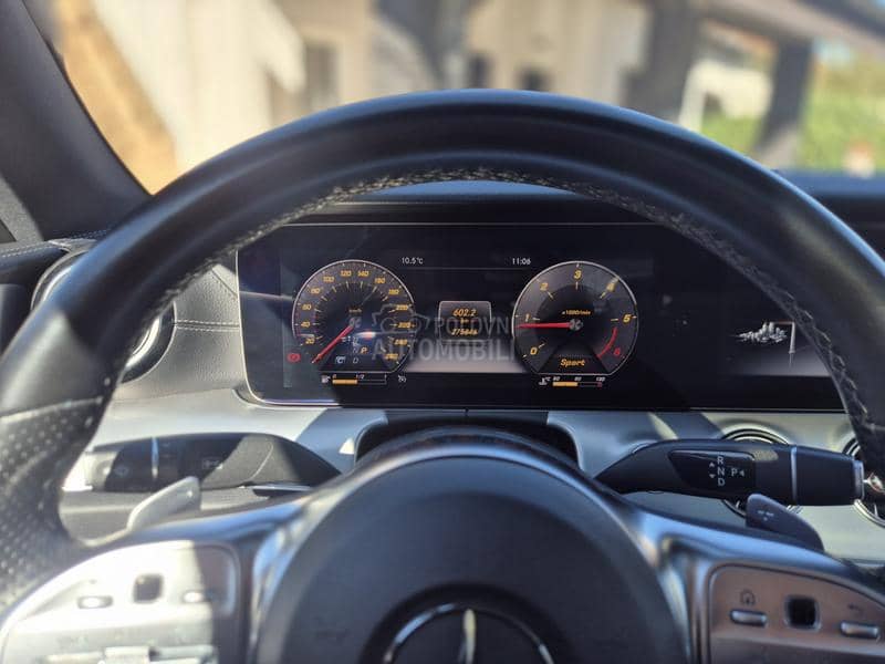 Mercedes Benz E 220 Coupe