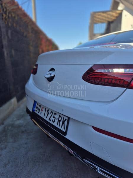 Mercedes Benz E 220 Coupe