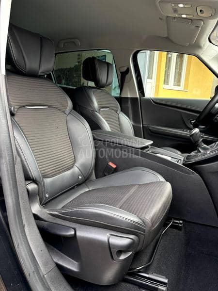 Renault Scenic 1.2TCe Bose/CH/fuII Renault Scenic 1.2TCe Bose/CH/fuII