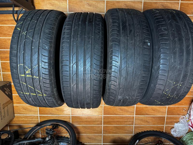 Bridgestone 215/50 R18 Letnja