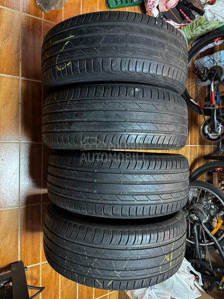 Bridgestone 215/50 R18 Letnja