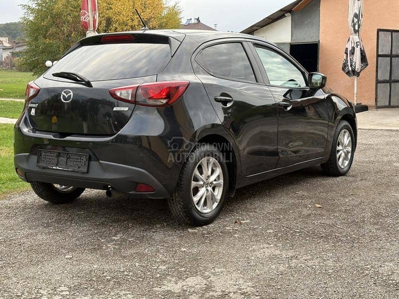 Mazda 2 105