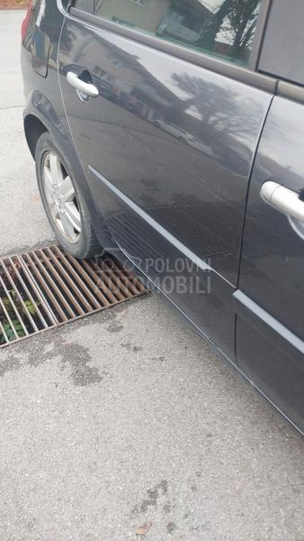 Renault Scenic 1.5 DCI