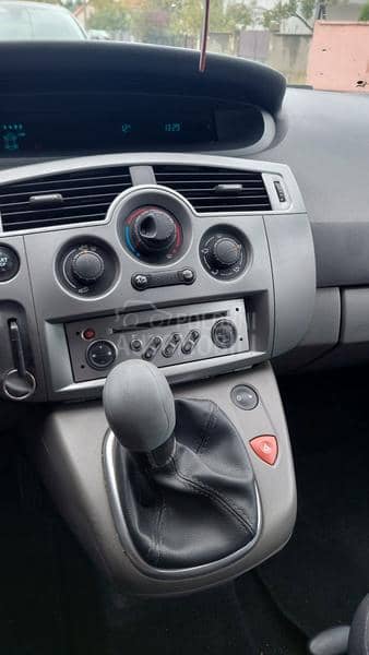 Renault Scenic 1.5 DCI
