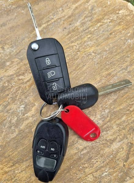 Peugeot 308 2.0 BlueHDI Peugeot 308 2.0 BlueHDI