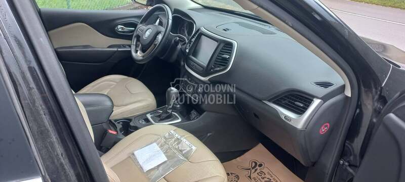 Jeep Cherokee 2.2 limited