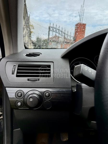 Opel Astra H 