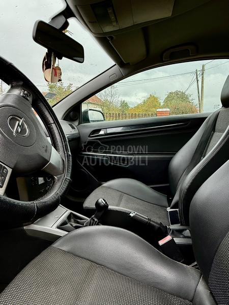 Opel Astra H 