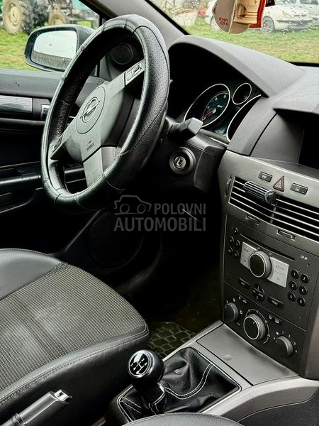 Opel Astra H 