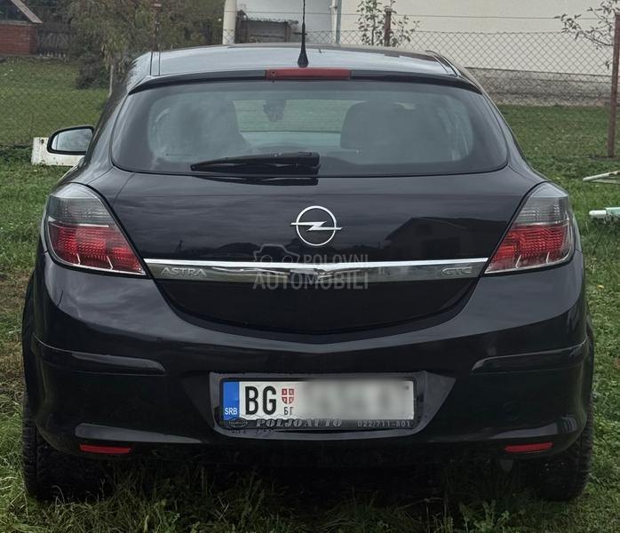 Opel Astra H 