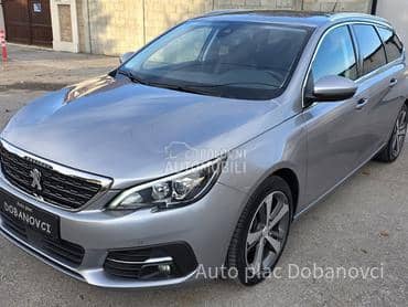 Peugeot 308 1.2  Allur/Nav/99000