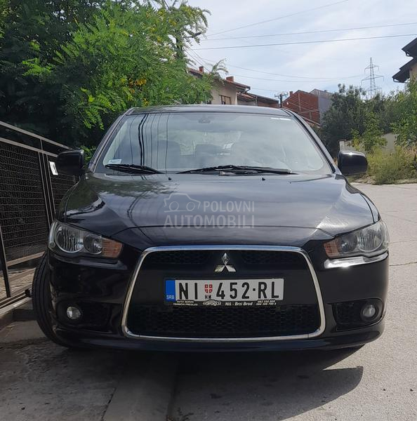 Mitsubishi Lancer 