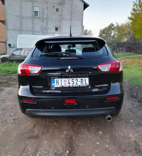 Mitsubishi Lancer 