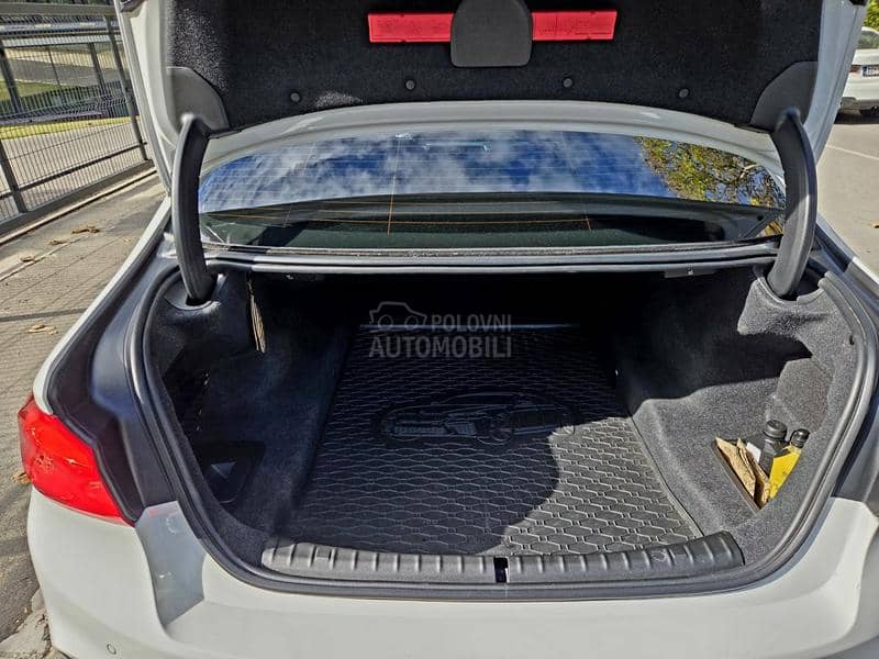 BMW 520 XDrive M paket