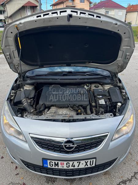 Opel Astra J 2.0 CDTI