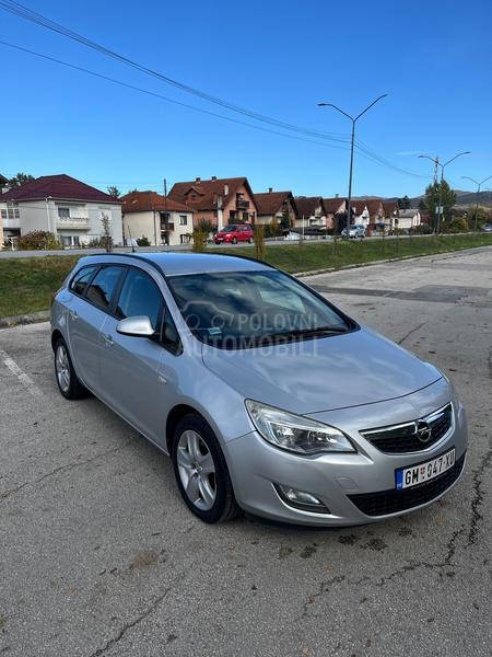 Opel Astra J 2.0 CDTI