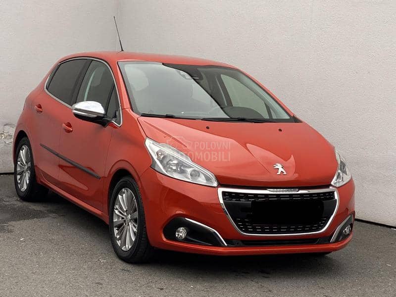 Peugeot 208 -  kompletan auto u delovima