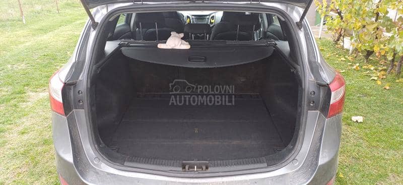 Hyundai i30 14