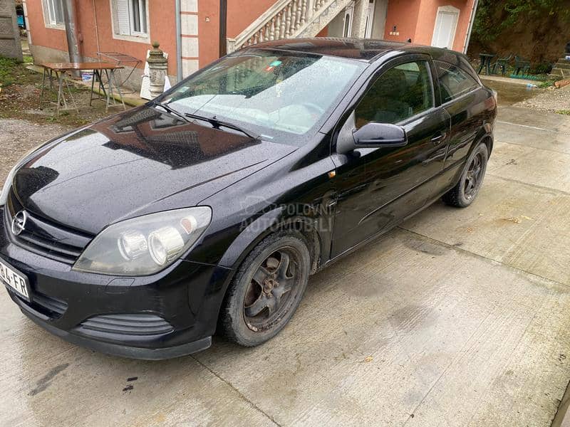 Opel Astra H GTC