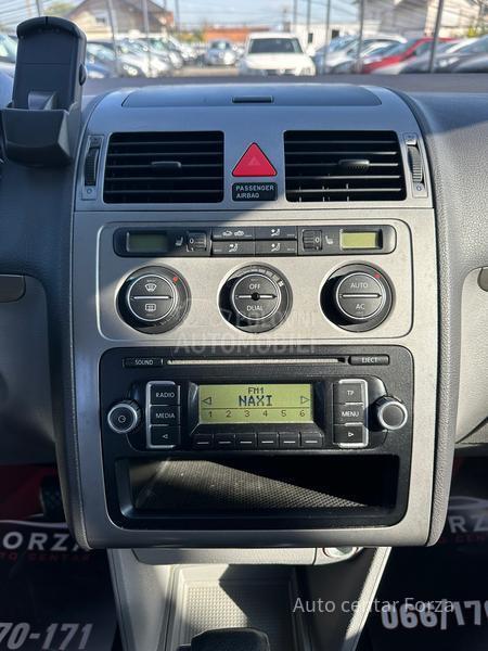 Volkswagen Touran A U T / M E T A N