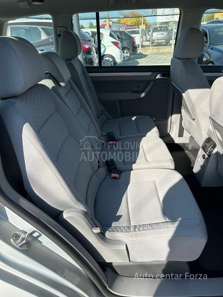 Volkswagen Touran A U T / M E T A N