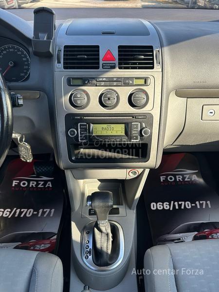 Volkswagen Touran A U T / M E T A N