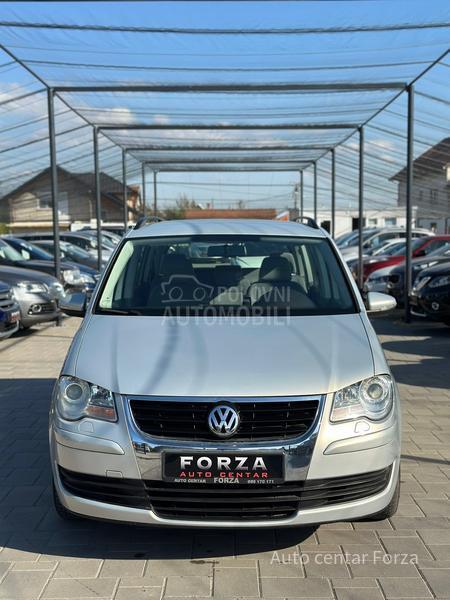Volkswagen Touran A U T / M E T A N