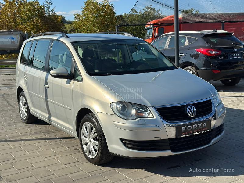 Volkswagen Touran A U T / M E T A N